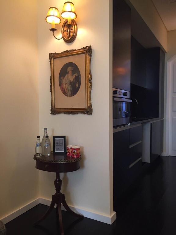 Ducarmo Apartments Caves Vinho Do Porto Вила-Нова-ди-Гая Экстерьер фото